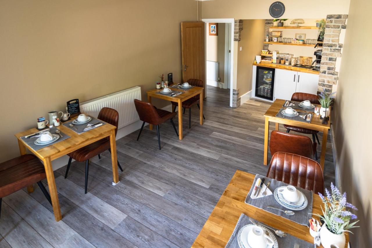 Sleepy Puffin Guest House Тенбі Екстер'єр фото