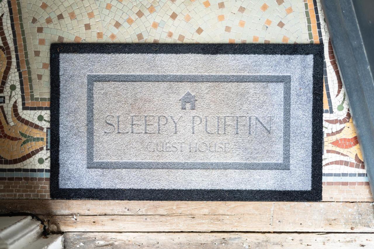 Sleepy Puffin Guest House Тенбі Екстер'єр фото