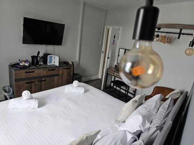 Sleepy Puffin Guest House Тенбі Екстер'єр фото